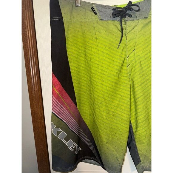 Oakley Men's Gnarley Wave 22" Boardshorts Size 33 - Picture 5 of 14